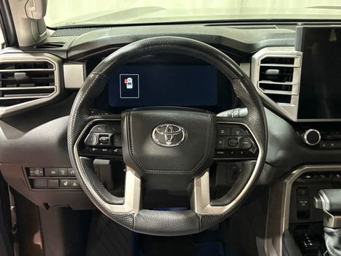 Used 2024 Toyota Tundra Limited image 32