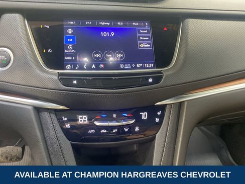Certified 2024 Cadillac XT5 Premium Luxury w/ LPO, Floor Liner Package AWD/4WD image 17