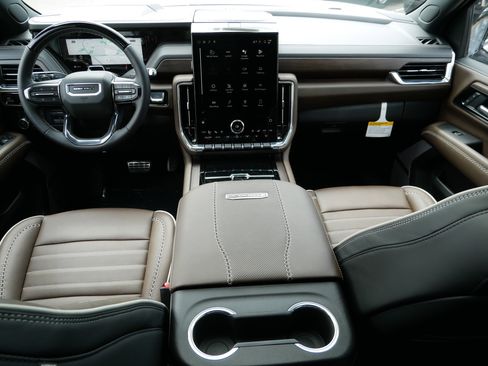 New 2026 GMC Yukon XL Denali Ultimate AWD/4WD image 6
