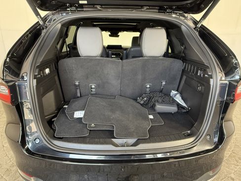 Used 2024 MAZDA CX-90 3.3 Turbo S w/ Premium Package image 8