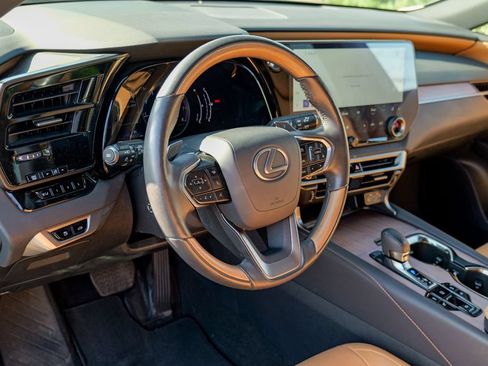 Used 2024 Lexus RX 350 Premium w/ Accessory Package (Z1) AWD/4WD image 19