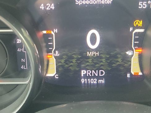 Used 2018 Jeep Wrangler Unlimited Sahara w/ Dual Top Group AWD/4WD image 23