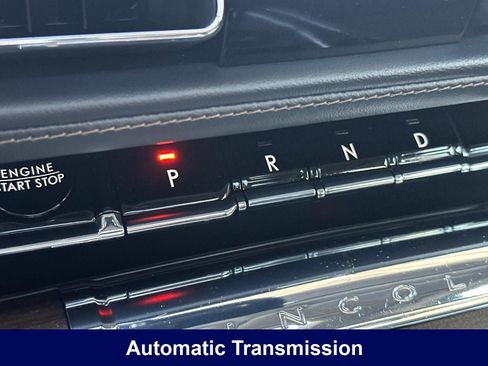 Used 2025 Lincoln Aviator Reserve w/ Jet Appearance Package RWD image 25