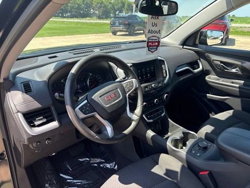 Used 2023 GMC Terrain SLE w/ Driver Convenience Package FWD image 13