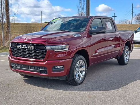 Used 2025 RAM 1500 Big Horn AWD/4WD image 2