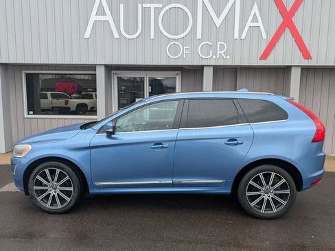 Used 2017 Volvo XC60 T6 Inscription w/ Preferred Option Package image 1