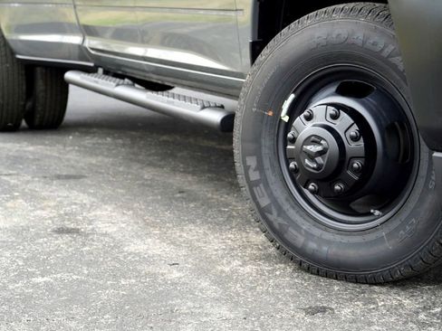 Used 2026 RAM 3500 Tradesman AWD/4WD image 4
