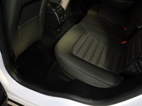 Used 2019 Ford Fusion SE image 27