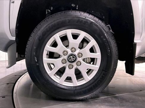 Used 2024 Toyota Tacoma SR image 9