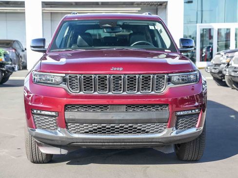 Used 2021 Jeep Grand Cherokee L Limited RWD image 2