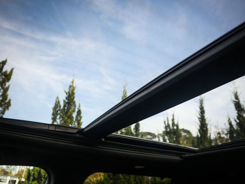 Used 2024 Honda Pilot TrailSport image 27