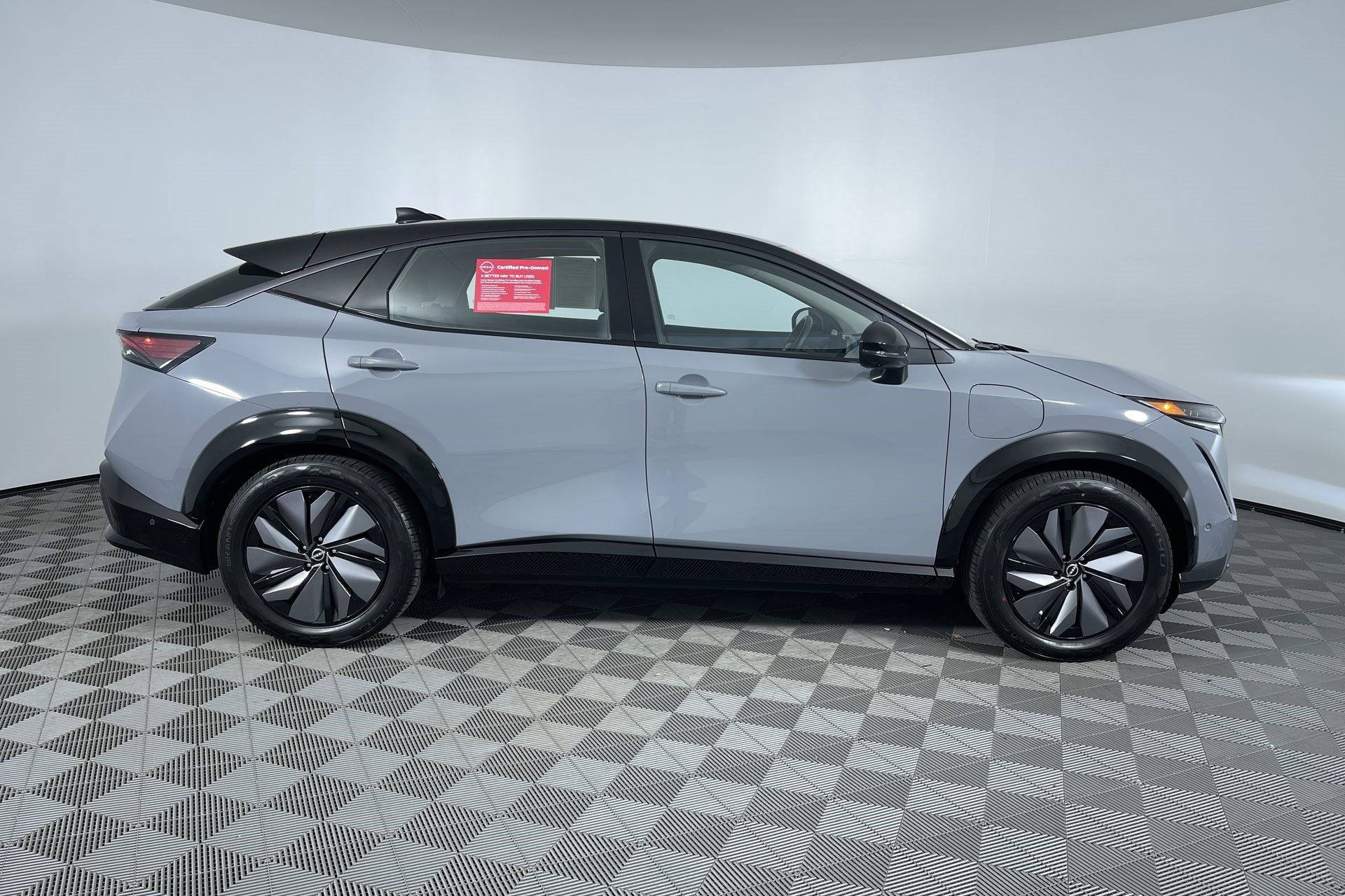 Certified 2024 Nissan Ariya AWD image 10