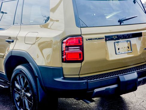 Used 2026 Toyota Land Cruiser w/ Premium Package image 30