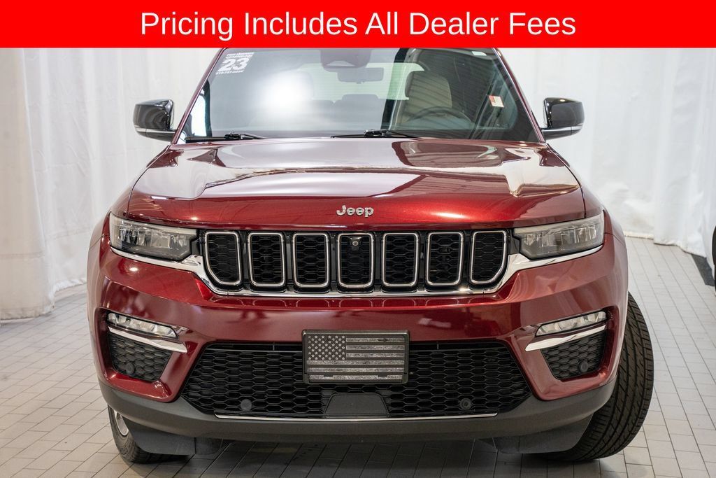 Used 2023 Jeep Grand Cherokee Limited w/ Luxury Tech Group II AWD/4WD image 2