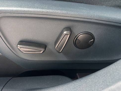 Certified 2022 Ford Maverick XLT w/ Equipment Group 300A Standard image 24