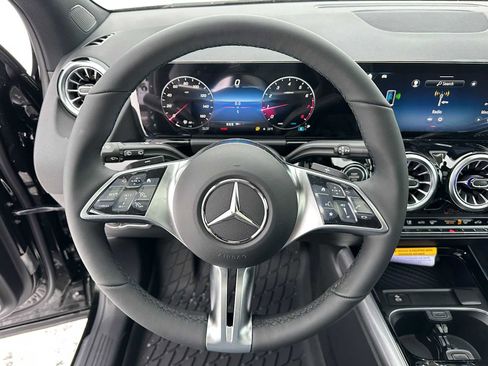 New 2026 Mercedes-Benz GLA 250 4MATIC image 23