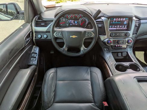 Used 2018 Chevrolet Suburban LT w/ LT Signature Package AWD/4WD image 20