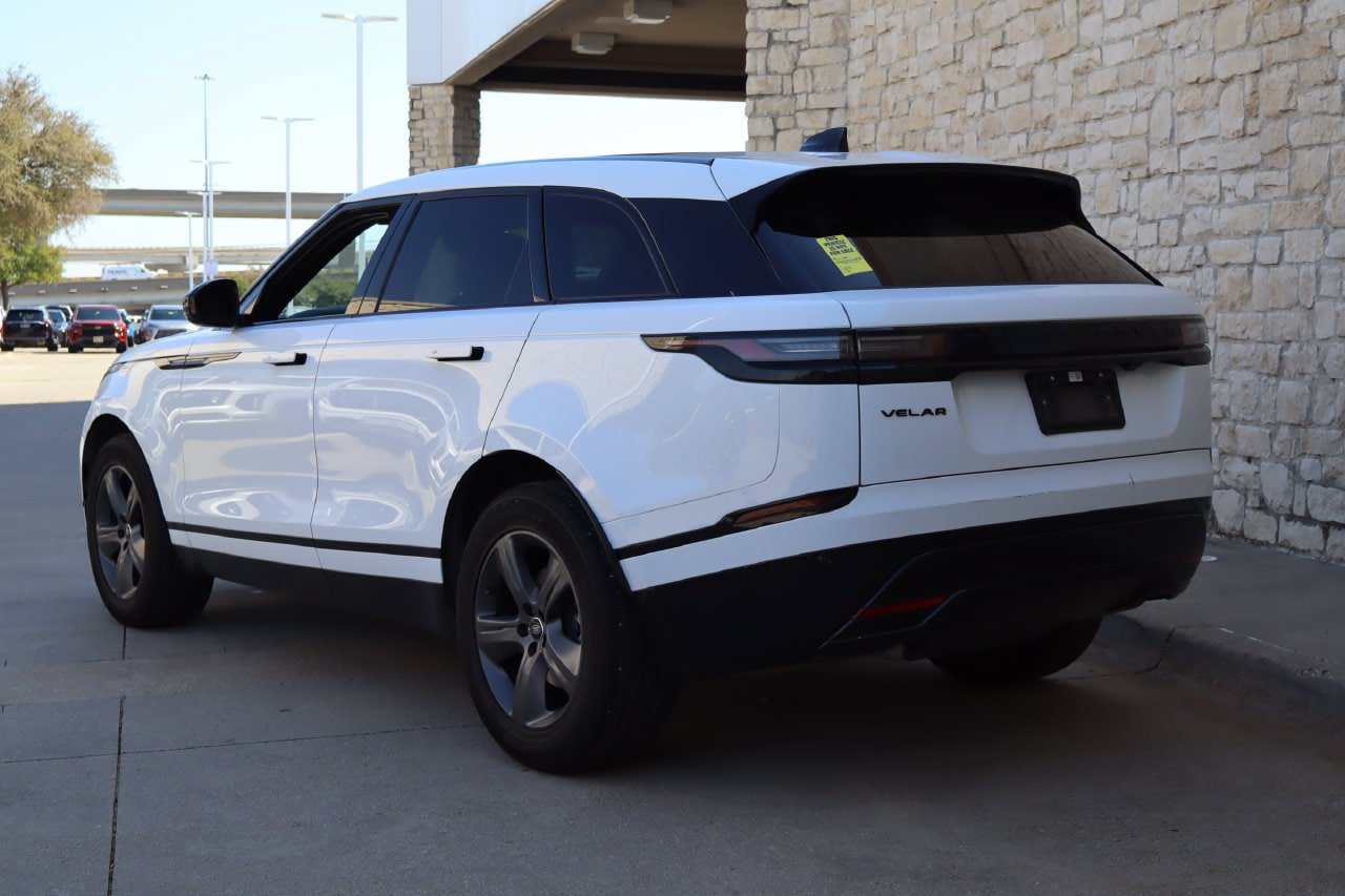 Used 2025 Land Rover Range Rover Velar Dynamic SE AWD/4WD image 3