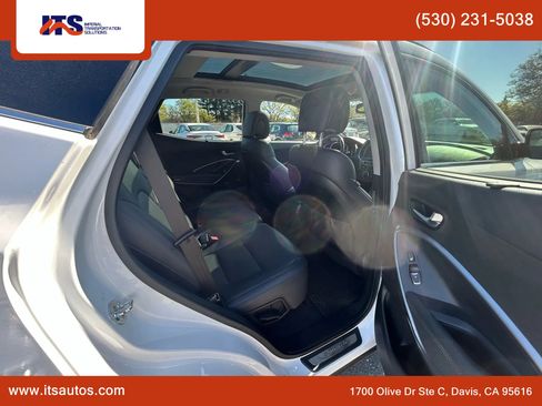 Used 2018 Hyundai Santa Fe Sport w/ Cargo Package image 12