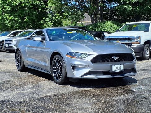 Used 2023 Ford Mustang Premium RWD image 3