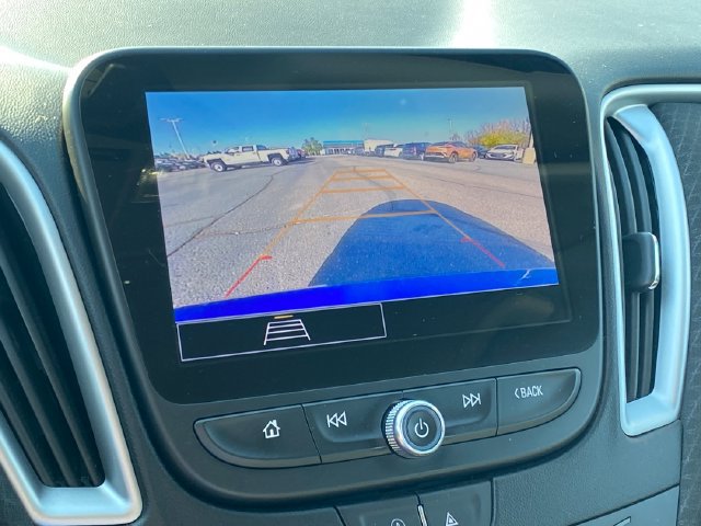 Used 2023 Chevrolet Malibu LT FWD image 11