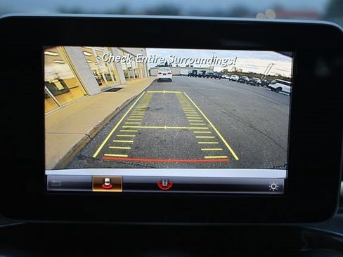 Used 2018 Mercedes-Benz C 300 4MATIC Sedan w/ Premium Package image 26