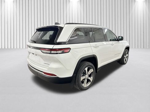 New 2026 Jeep Grand Cherokee Limited AWD/4WD image 5