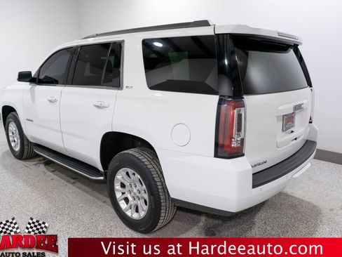 Used 2018 GMC Yukon SLT image 3