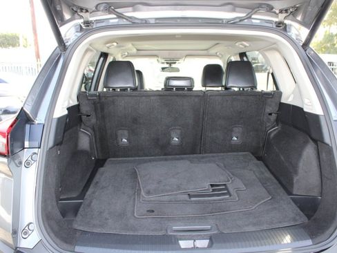 Used 2022 Nissan Rogue SV w/ SV Premium Package image 8