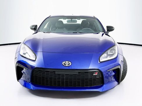 Used 2025 Toyota GR86 w/ Performance Package RWD image 5