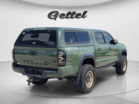 Used 2021 Toyota Tacoma TRD Off-Road w/ Technology Package AWD/4WD image 7