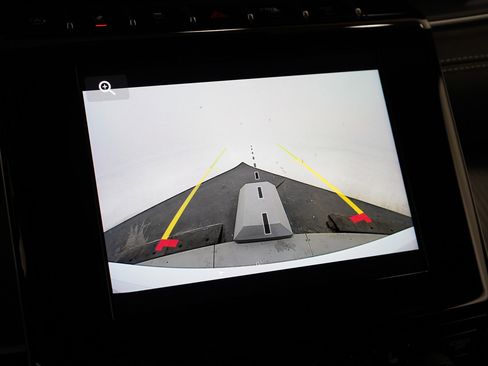 Used 2023 Jeep Grand Cherokee Altitude image 28