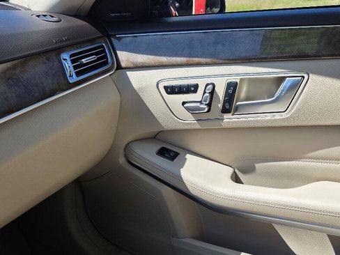 Used 2015 Mercedes-Benz E 350 4MATIC Sedan image 16