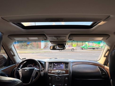 Used 2017 INFINITI QX80 4WD w/ Driver Assistance Package image 21