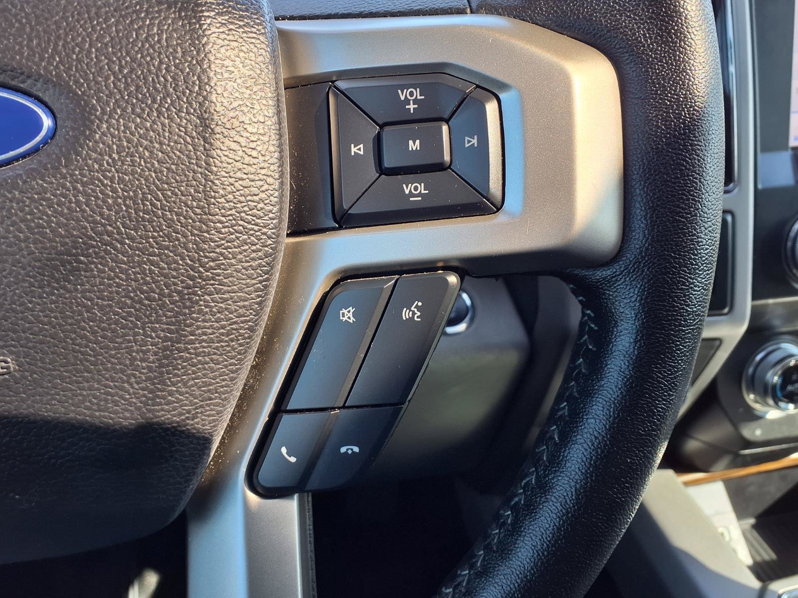 Used 2020 Ford F150 Lariat w/ Equipment Group 502A Luxury AWD/4WD image 16