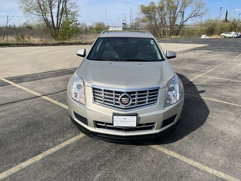 Used 2016 Cadillac SRX Luxury w/ Driver Awareness Package AWD/4WD image 2
