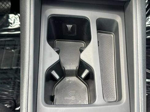 Used 2025 Volkswagen Tiguan S w/ 18" Wheel Package AWD/4WD image 34