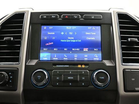 Used 2020 Ford F250 Lariat w/ Lariat Ultimate Package AWD/4WD image 33