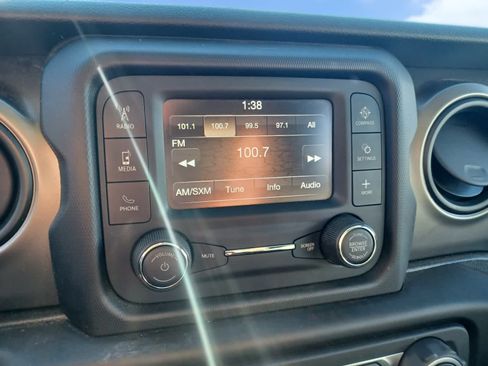 Used 2020 Jeep Wrangler Unlimited Sport AWD/4WD image 10