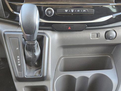 Used 2025 Ford Transit 350 XLT image 19