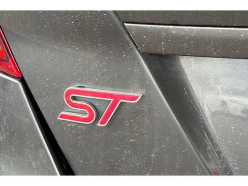 Used 2018 Ford Fiesta ST FWD image 7