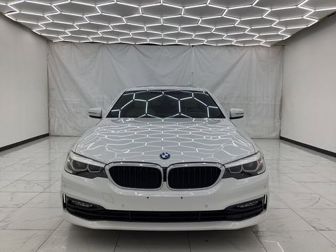 Used 2017 BMW 530i RWD image 5