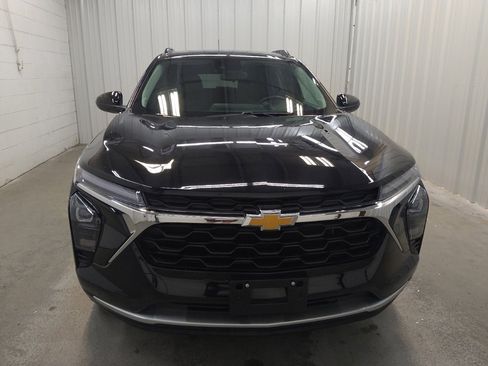 Used 2024 Chevrolet Trax LT w/ Driver Confidence Package FWD image 14