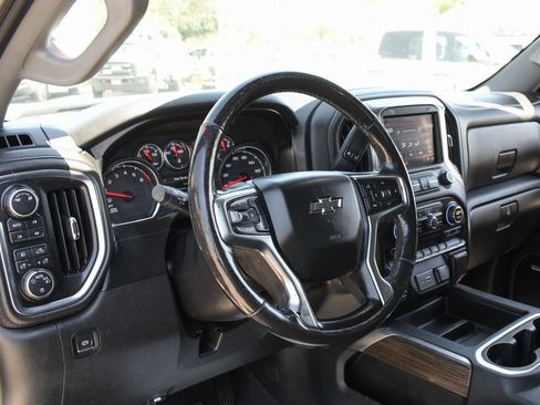 Used 2019 Chevrolet Silverado 1500 RST image 19