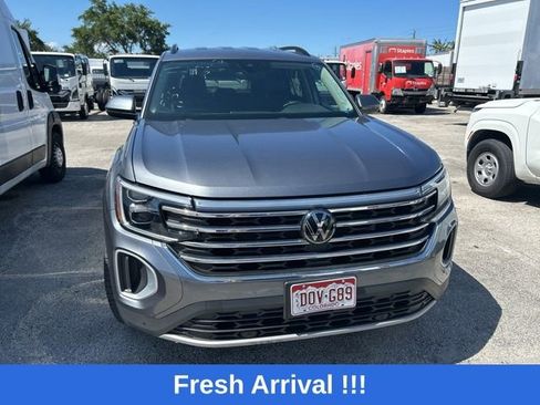 Used 2024 Volkswagen Atlas SE AWD/4WD image 5