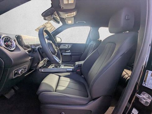 Used 2026 Mercedes-Benz GLB 250 image 10