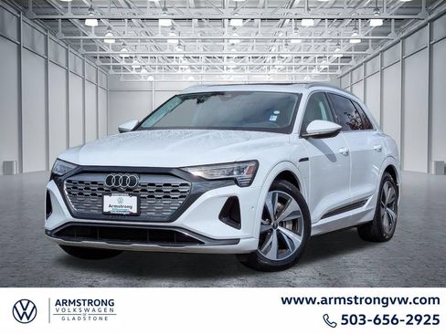 Used 2024 Audi Q8 e-tron Premium Plus w/ Premium Plus Package AWD/4WD image 1