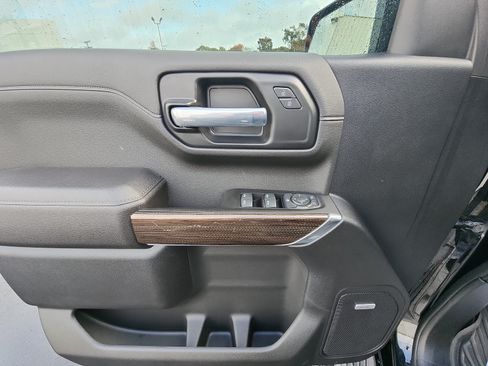 Used 2020 Chevrolet Silverado 1500 RST AWD/4WD image 18