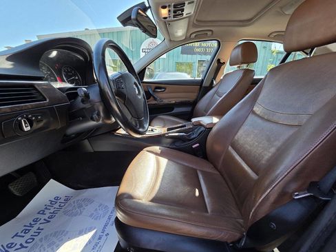 Used 2010 BMW 328i xDrive Sedan AWD/4WD image 17