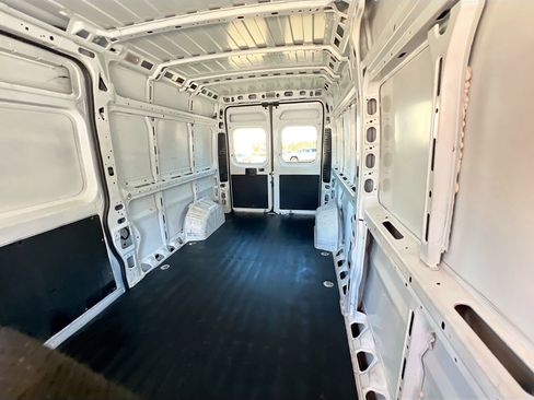 Used 2023 RAM ProMaster 2500 image 29
